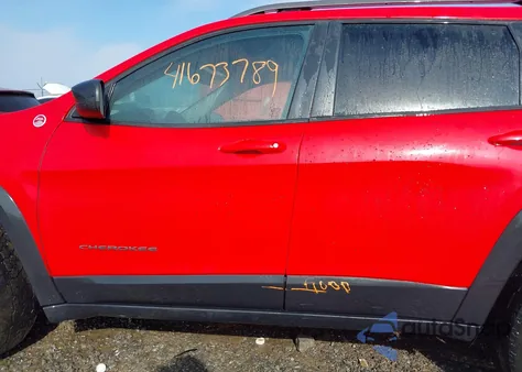 2017 Jeep Cherokee Trailhawk 4X4 z USA, uszkodzony, nr VIN 1C4PJMBB2HW648899